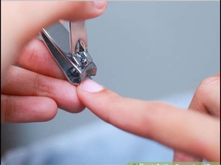 Can I cut my nails on Sunday?