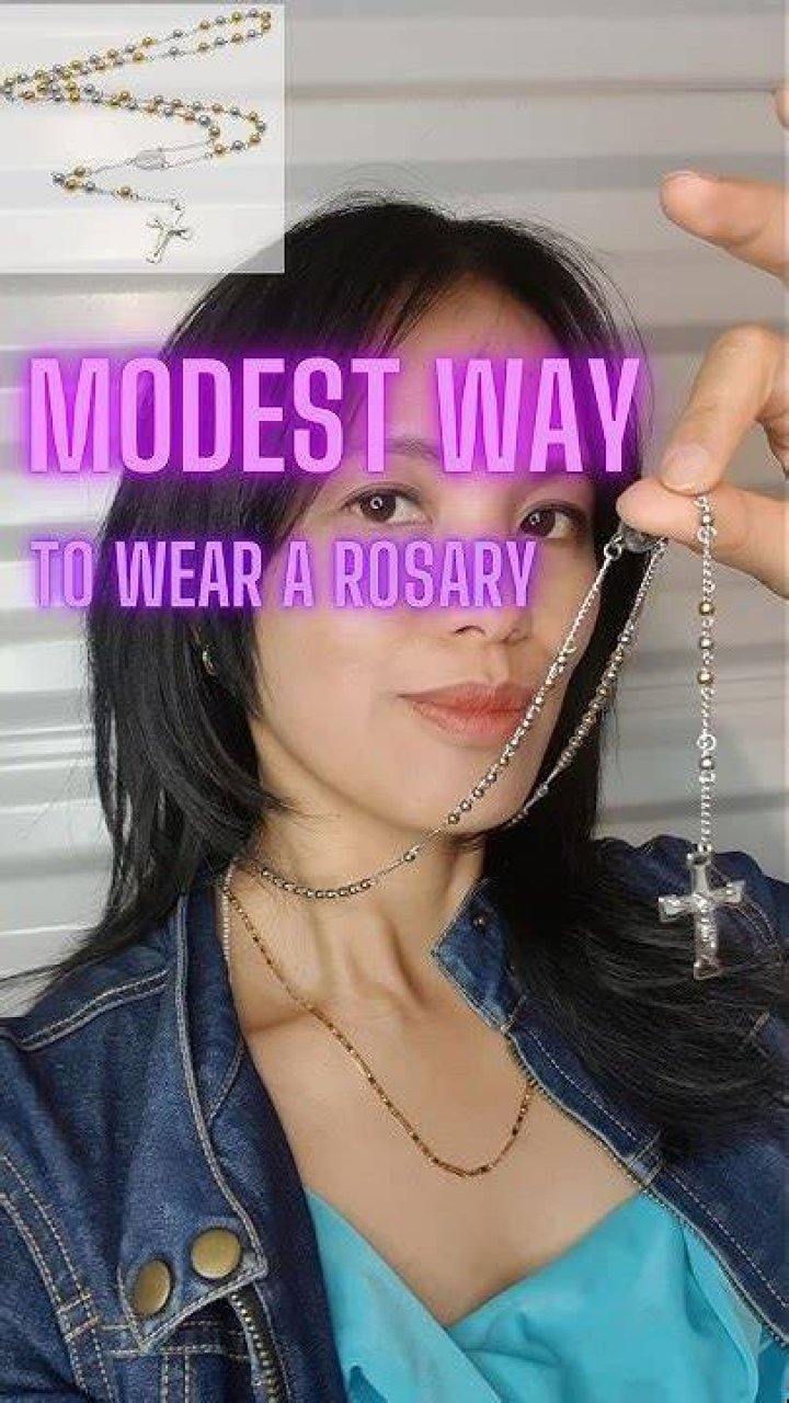 Can you wear rosary beads as a necklace?