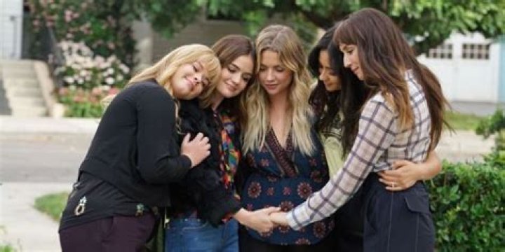 Does Aria have A baby?