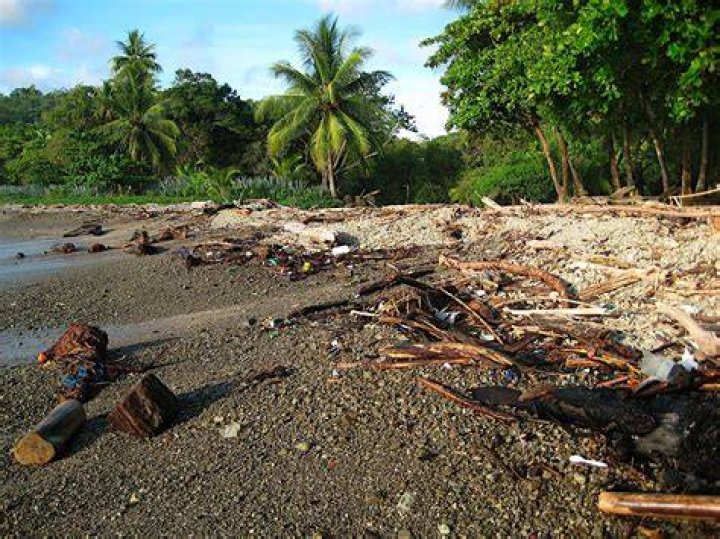 What are the major problems in Costa Rica?