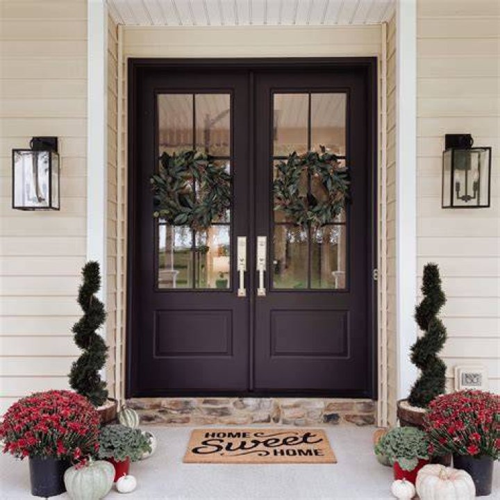 What do you call a house with 2 front doors?