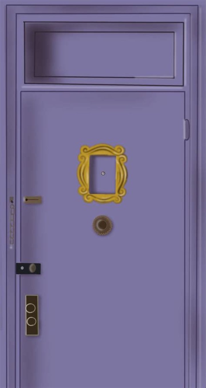 Who has a purple door in Friends?