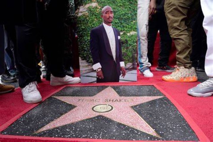 Who is getting a star on the Walk of Fame in 2022?